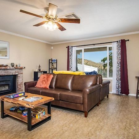 Peaceful Home With Nature Views & Trail Access Yucca Valley Exteriör bild