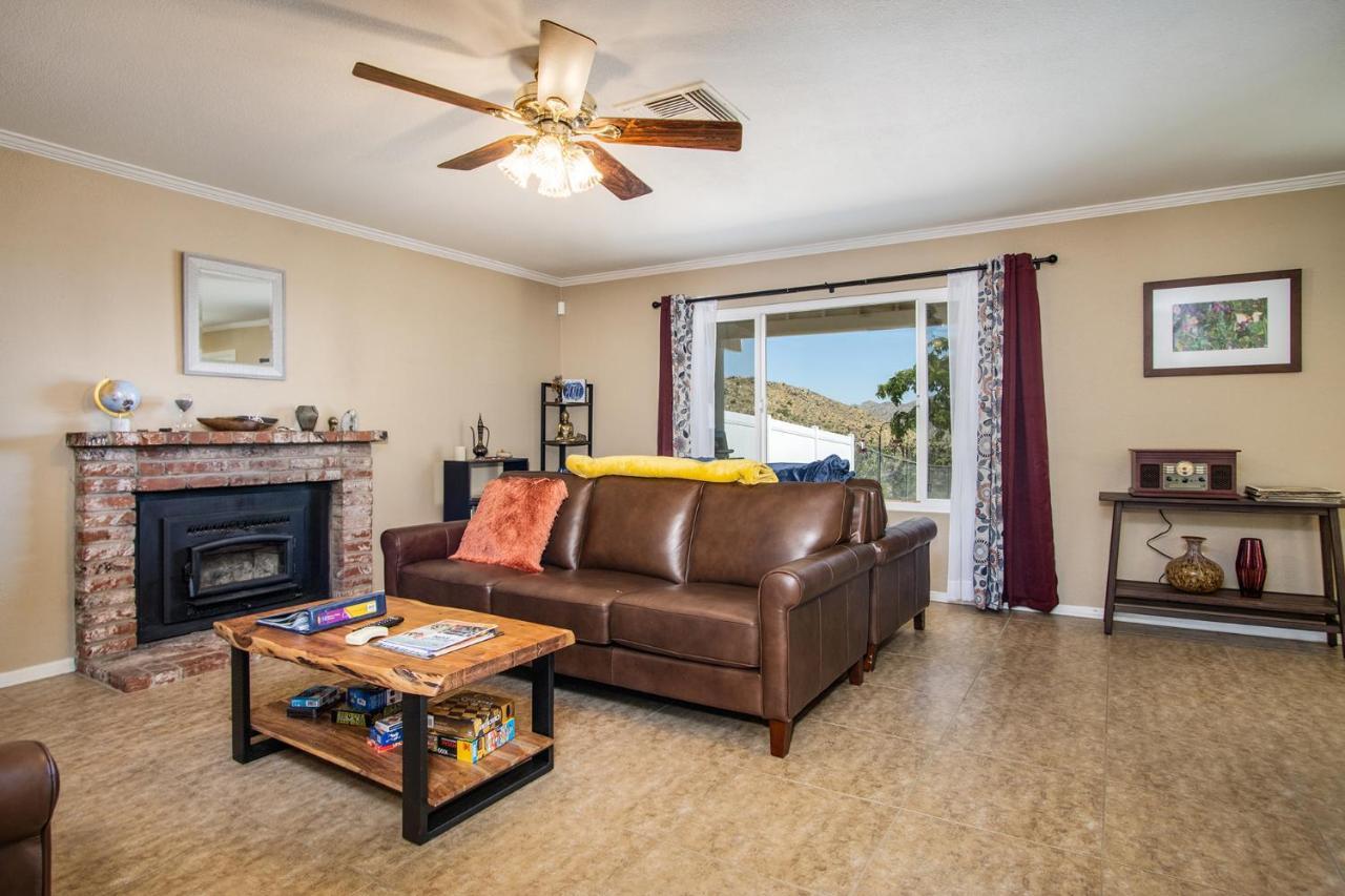 Peaceful Home With Nature Views & Trail Access Yucca Valley Exteriör bild