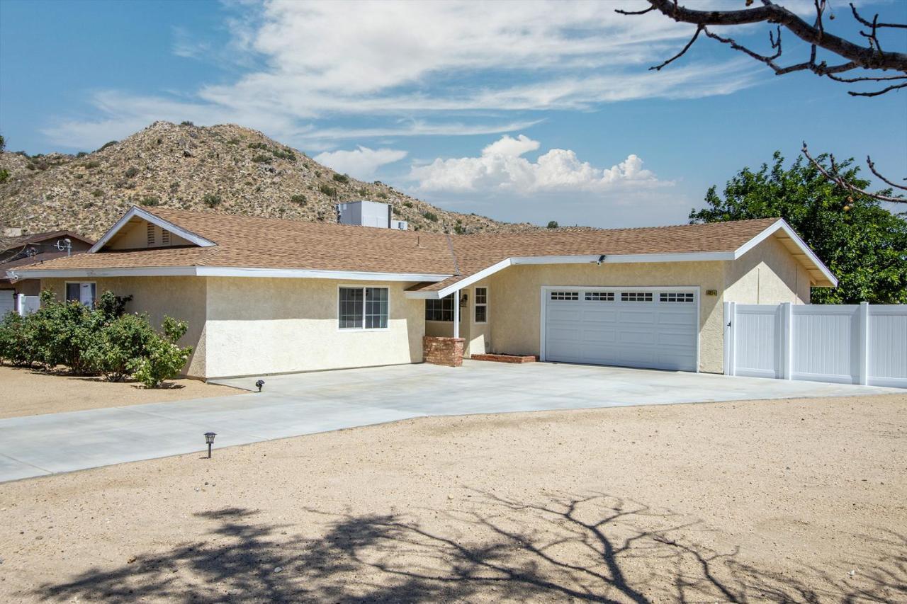 Peaceful Home With Nature Views & Trail Access Yucca Valley Exteriör bild