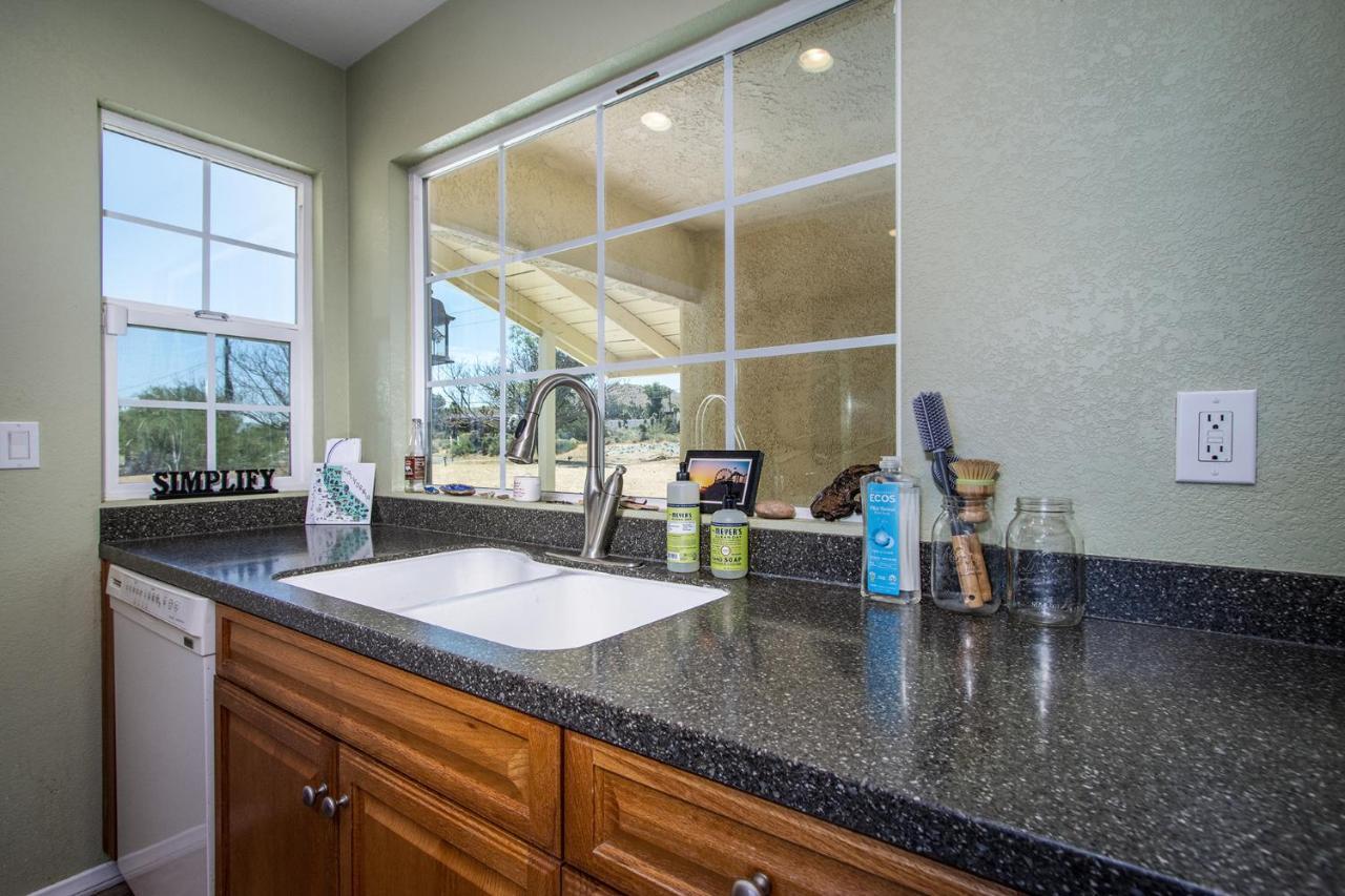Peaceful Home With Nature Views & Trail Access Yucca Valley Exteriör bild